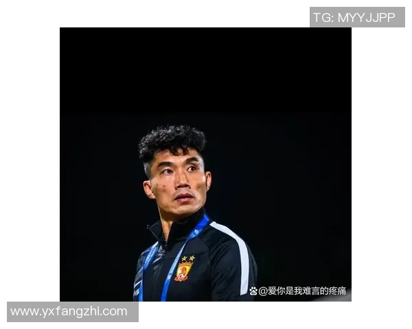 瘸子足球明星的传奇故事与不屈精神的启示